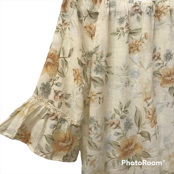 🛍Zac and Rachel Floral Top - Picture 3 of 6